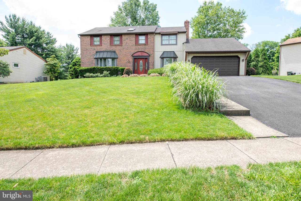 1870 Whitebriar Road - Photo 1