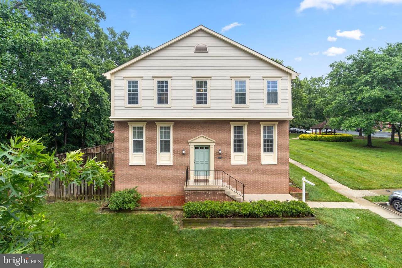7022 Braddock Mews Place - Photo 1