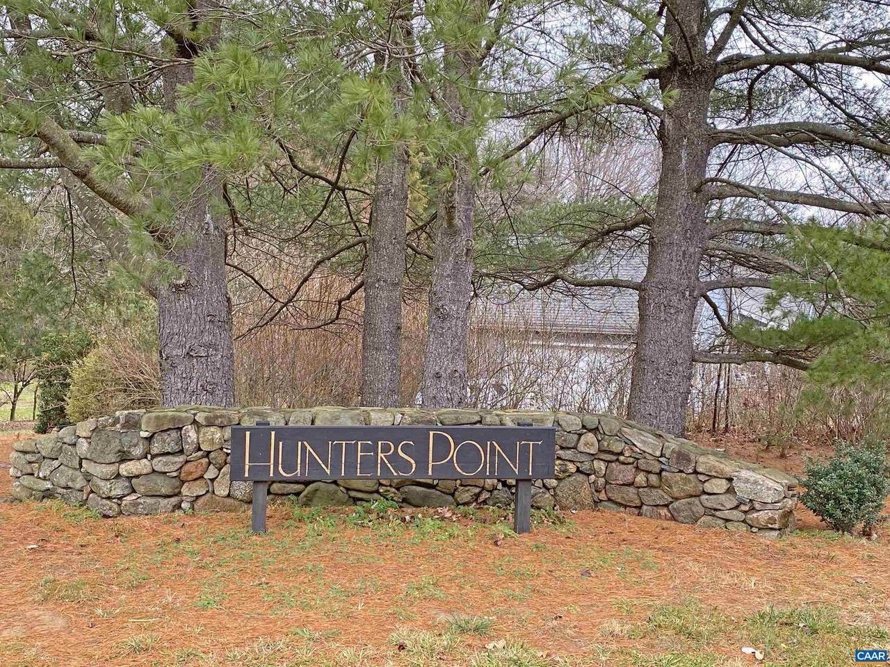 367 Hunters Pt - Photo 1