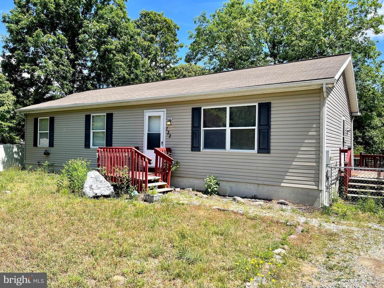 132 River Drive - Photo 1
