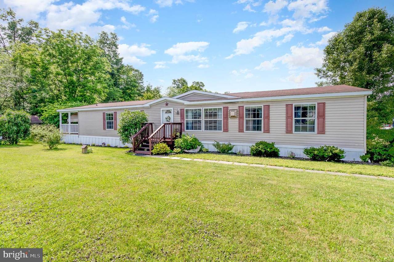 21 Meadowview Drive - Photo 1