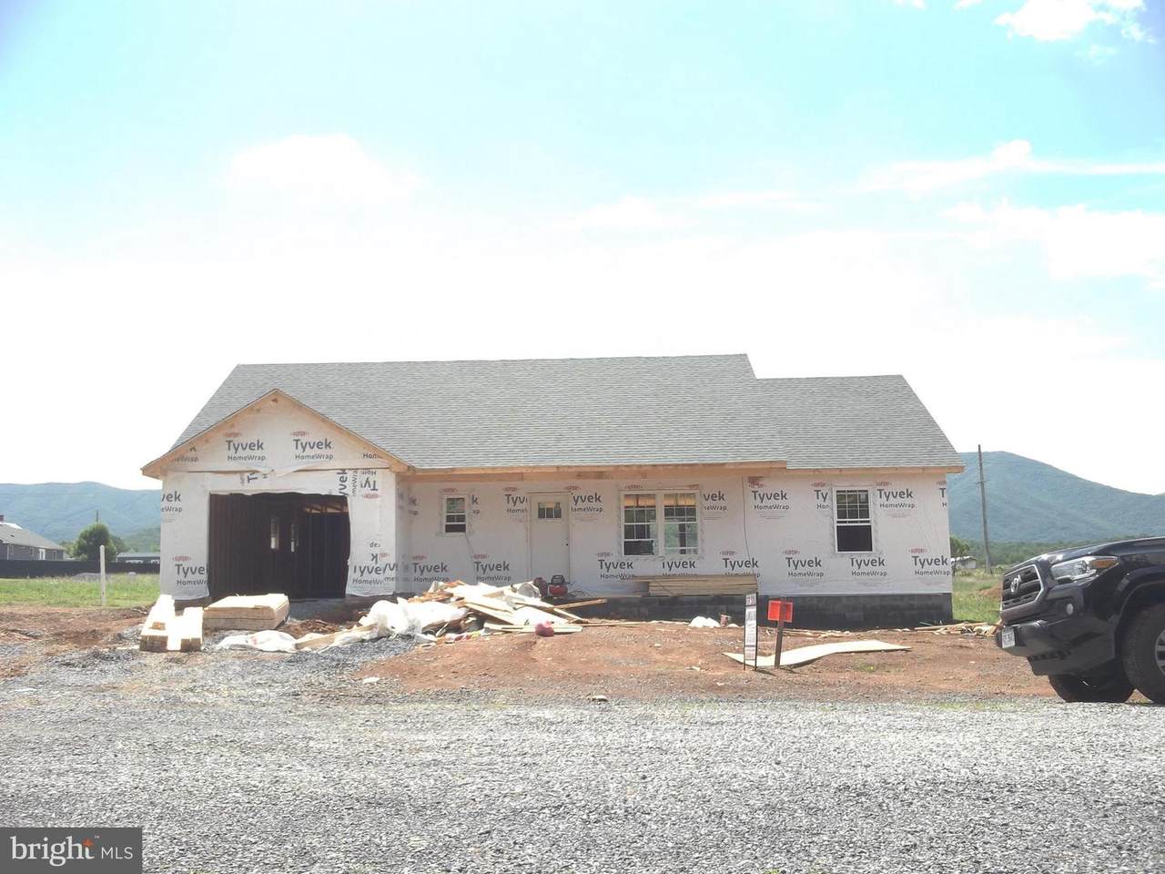 55 Denbrook Lane. - Photo 1