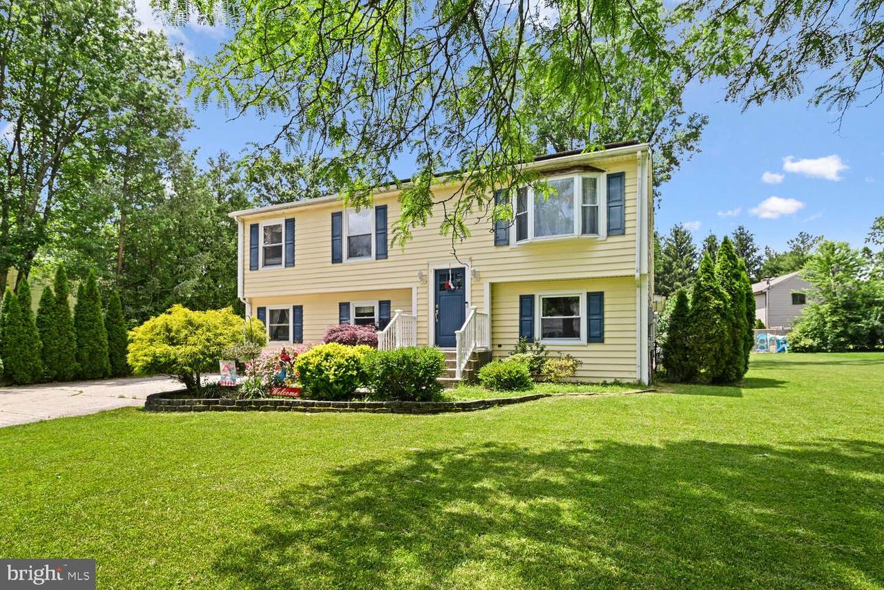 32 Linden Lane - Photo 1