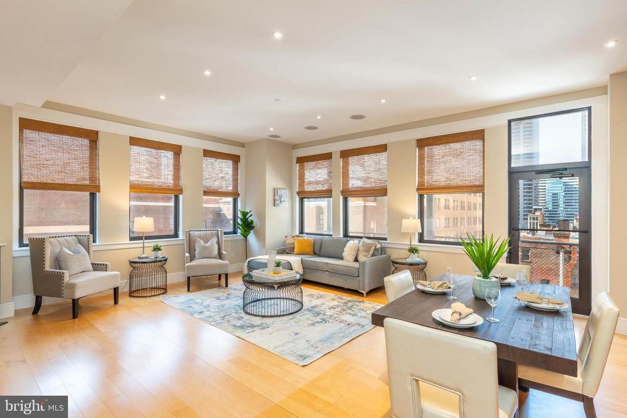 1515 Locust Street - Photo 1