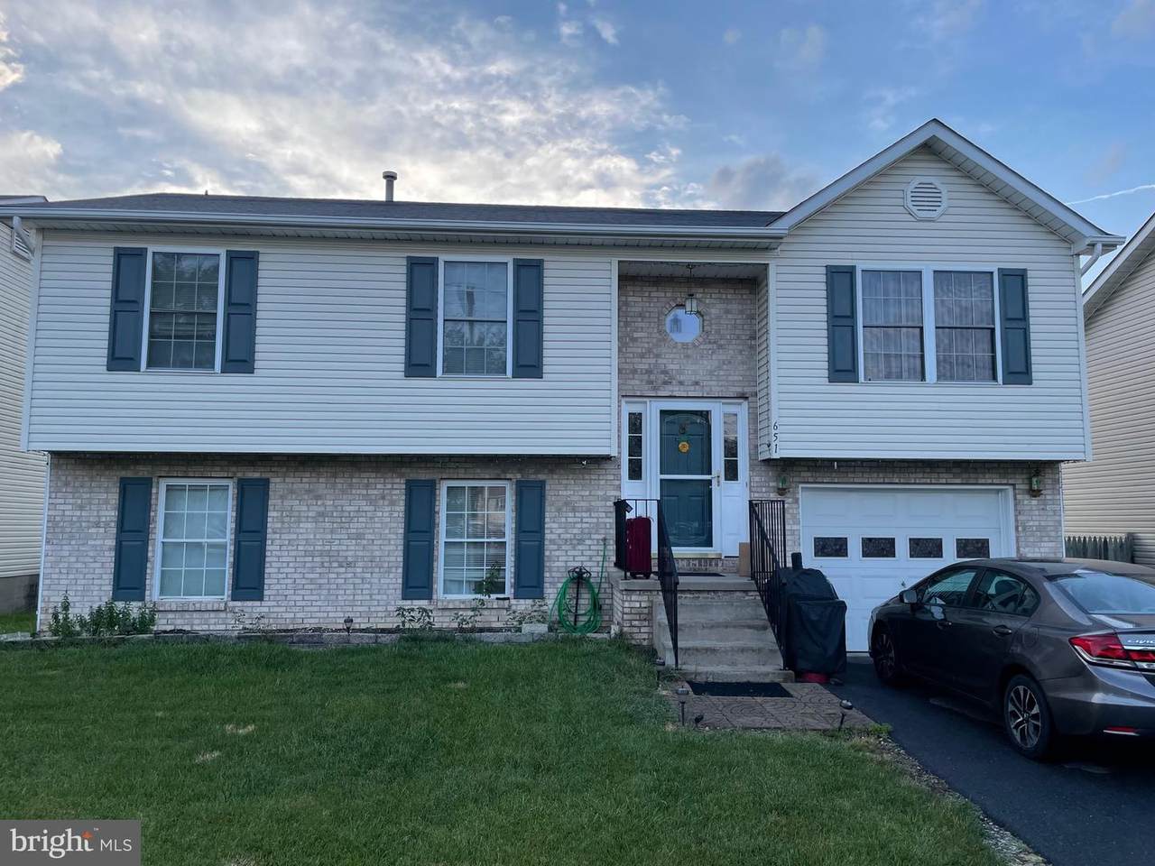 651 Smithfield Avenue - Photo 1