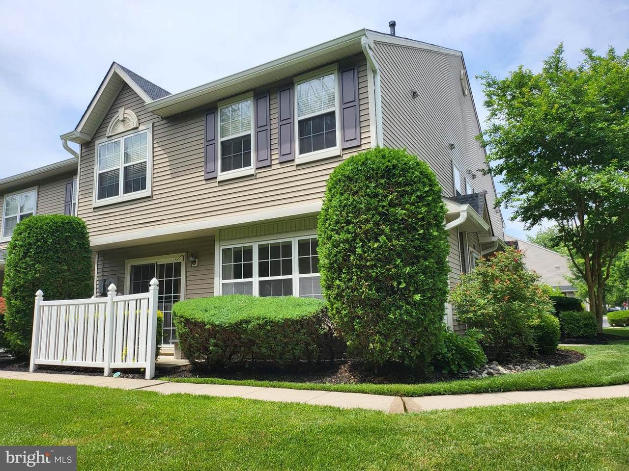 1108 Coventry Way - Photo 1
