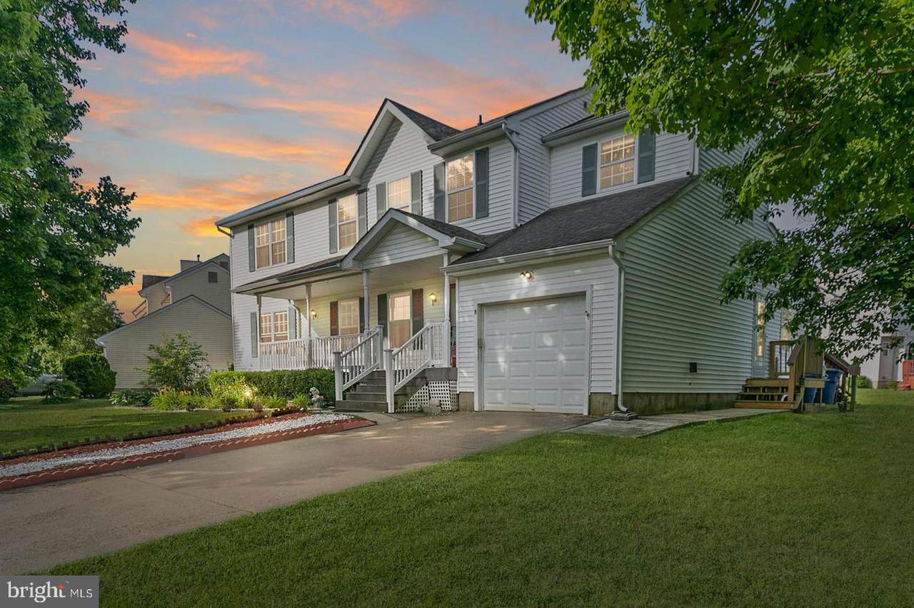 8 Grayson Place - Photo 1