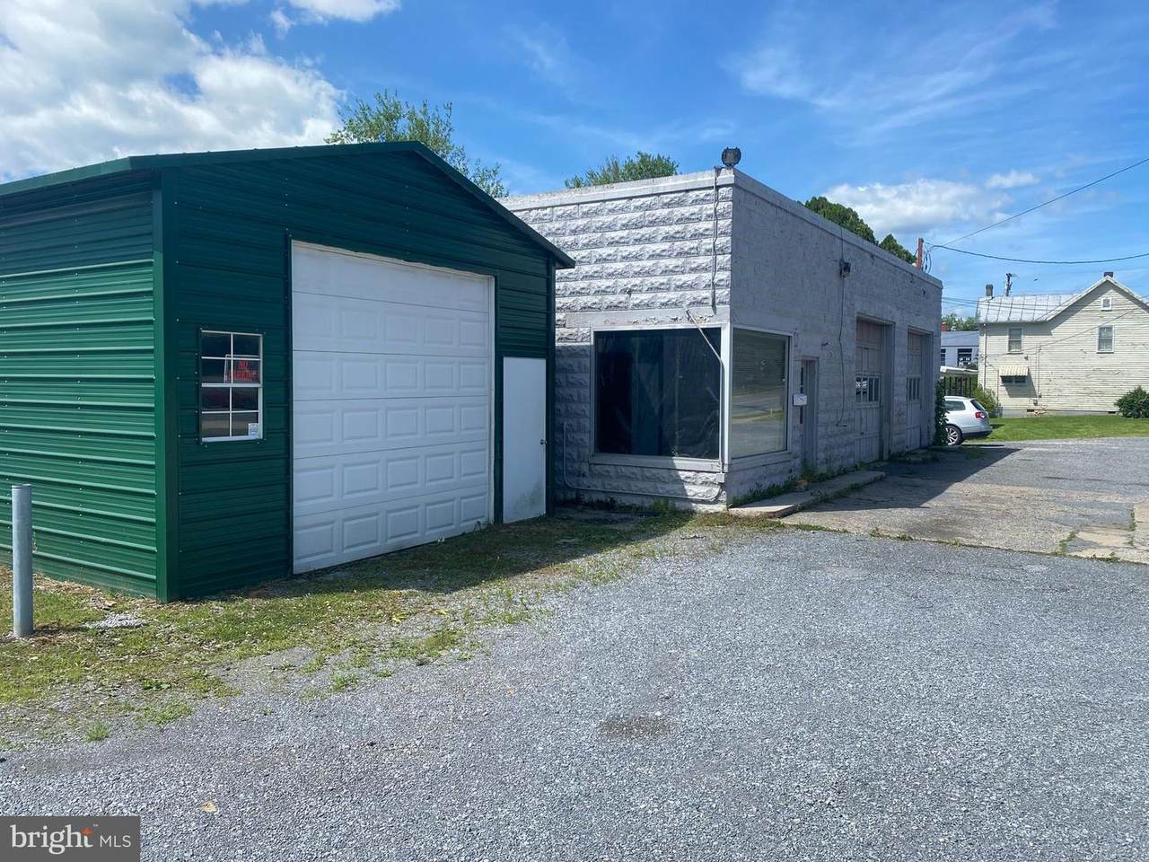 918 Main Street - Photo 1
