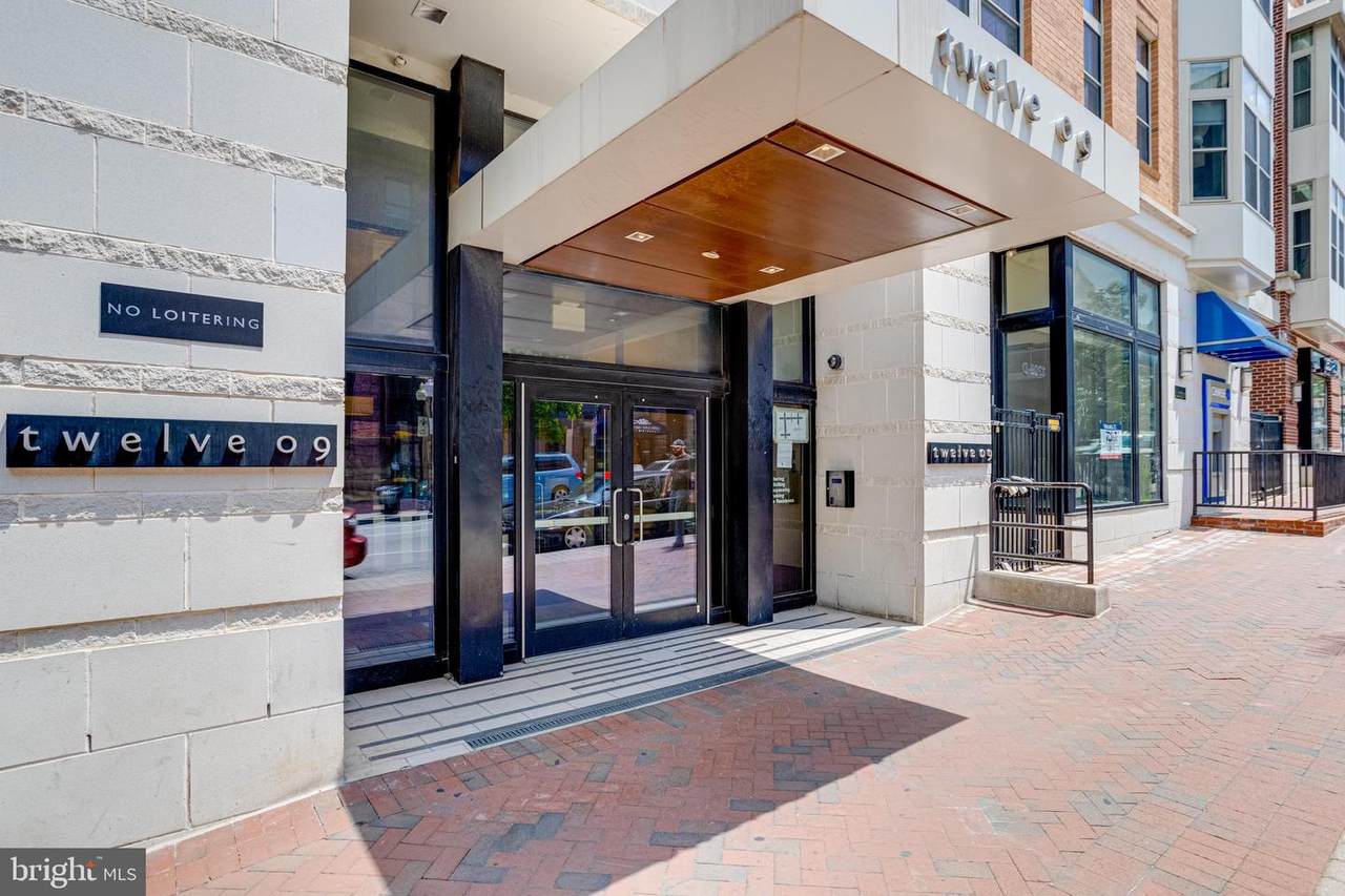 1209 Charles Street - Photo 1