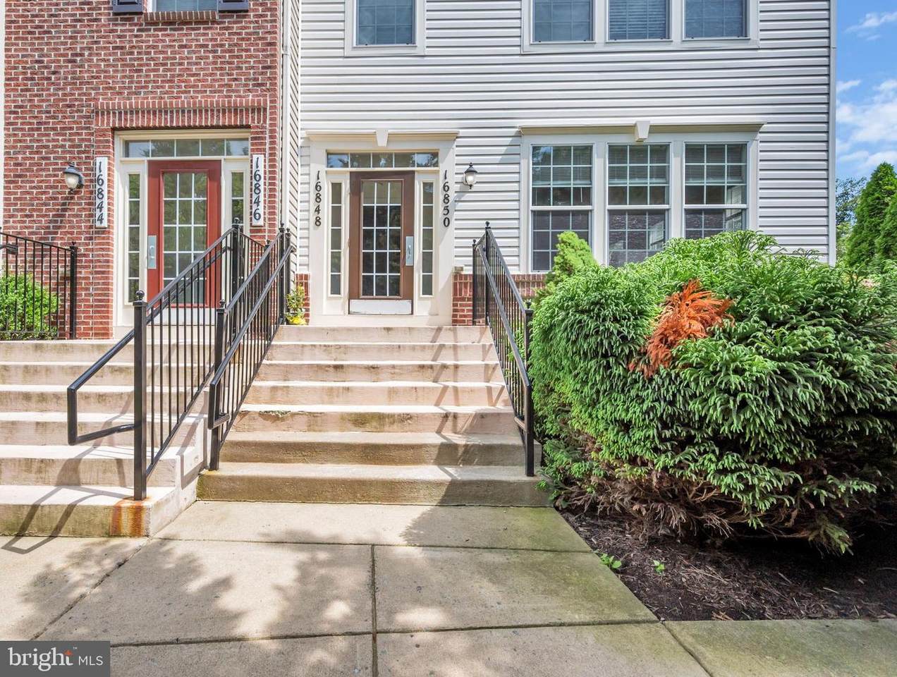 16850 Nuttal Oak Place - Photo 1