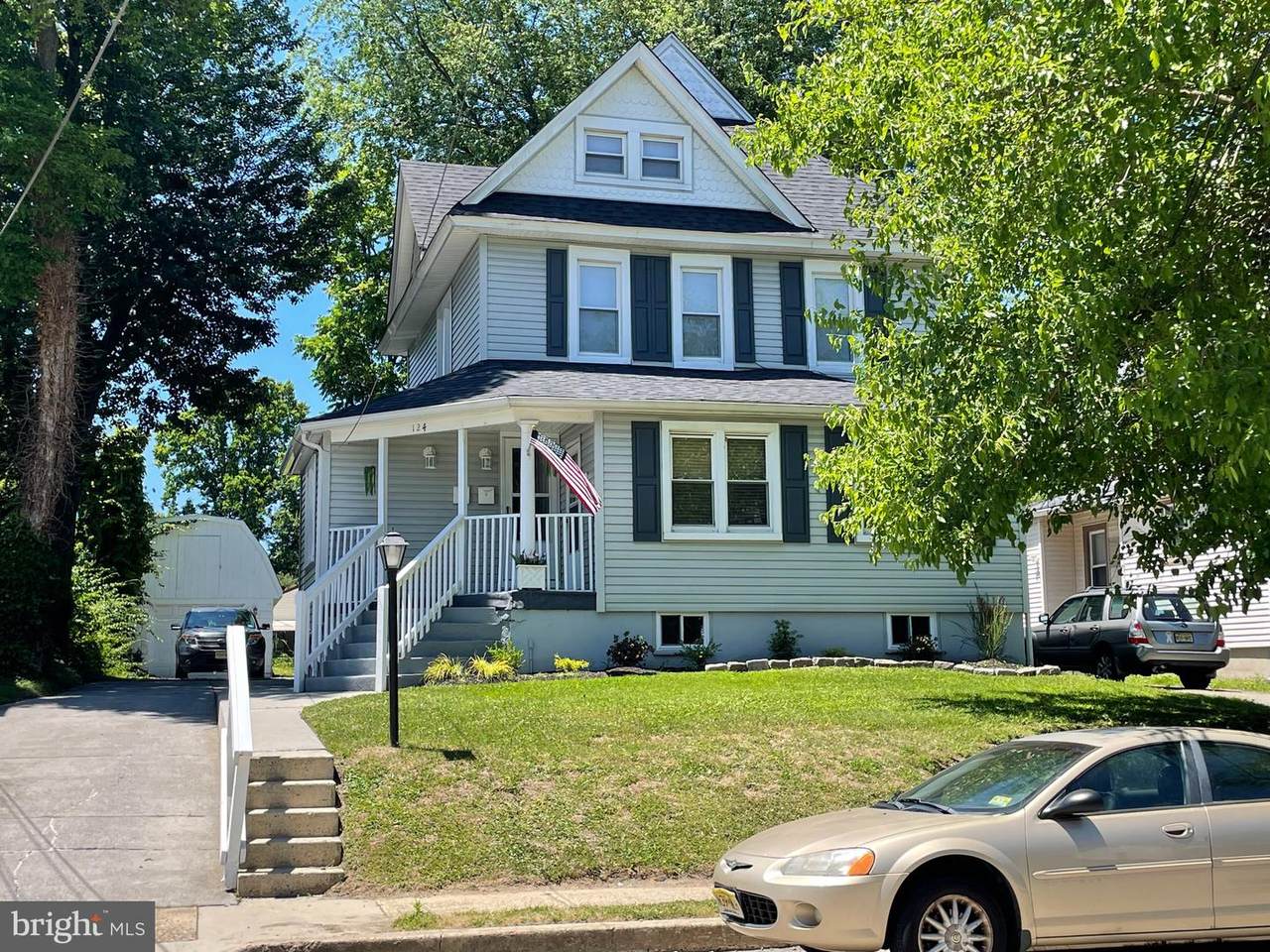 124 Garfield Avenue - Photo 1