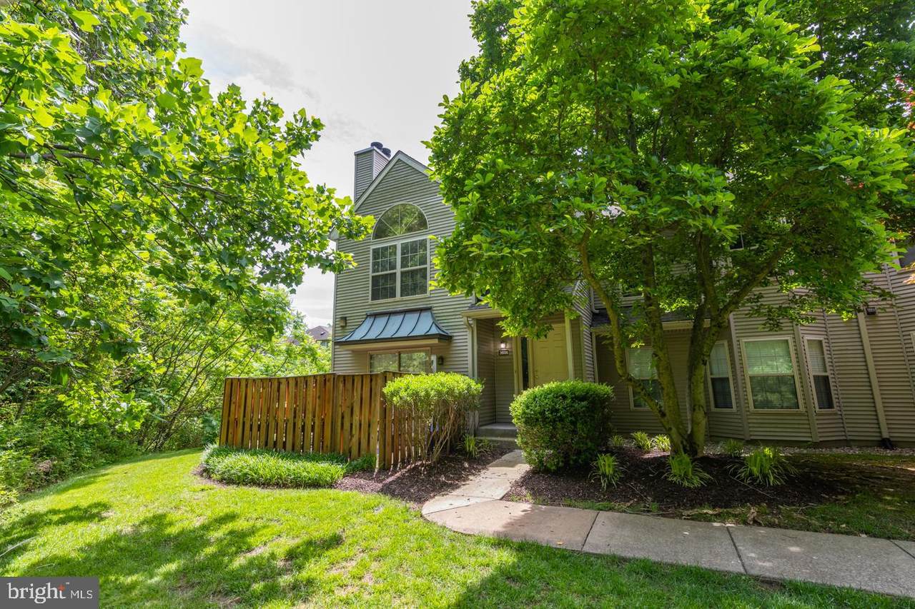 3606 Waltham Court - Photo 1