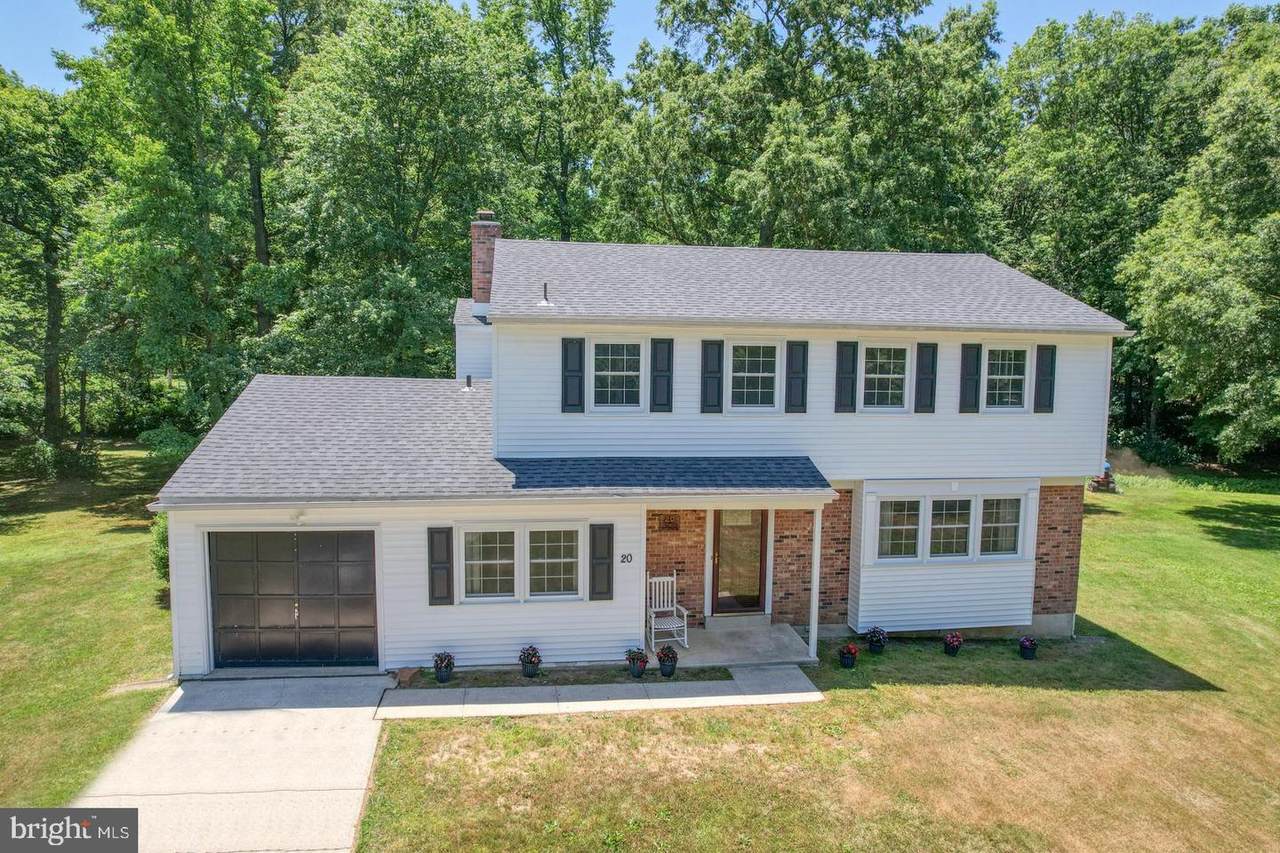 20 Merion Court - Photo 1