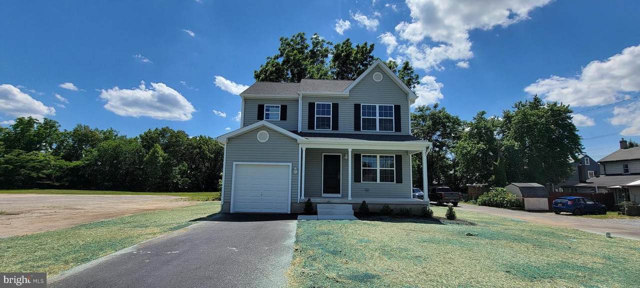 1020 Columbia Avenue - Photo 1