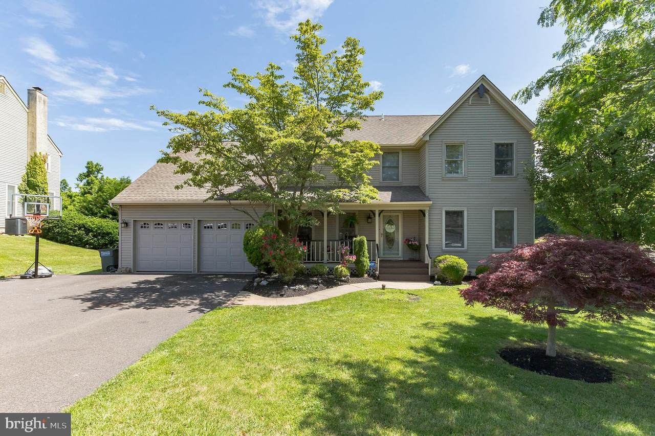 351 Fox Hollow Dr - Photo 1