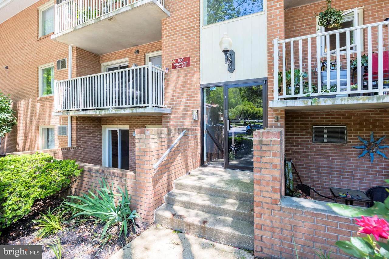100 Winding Way - Photo 1