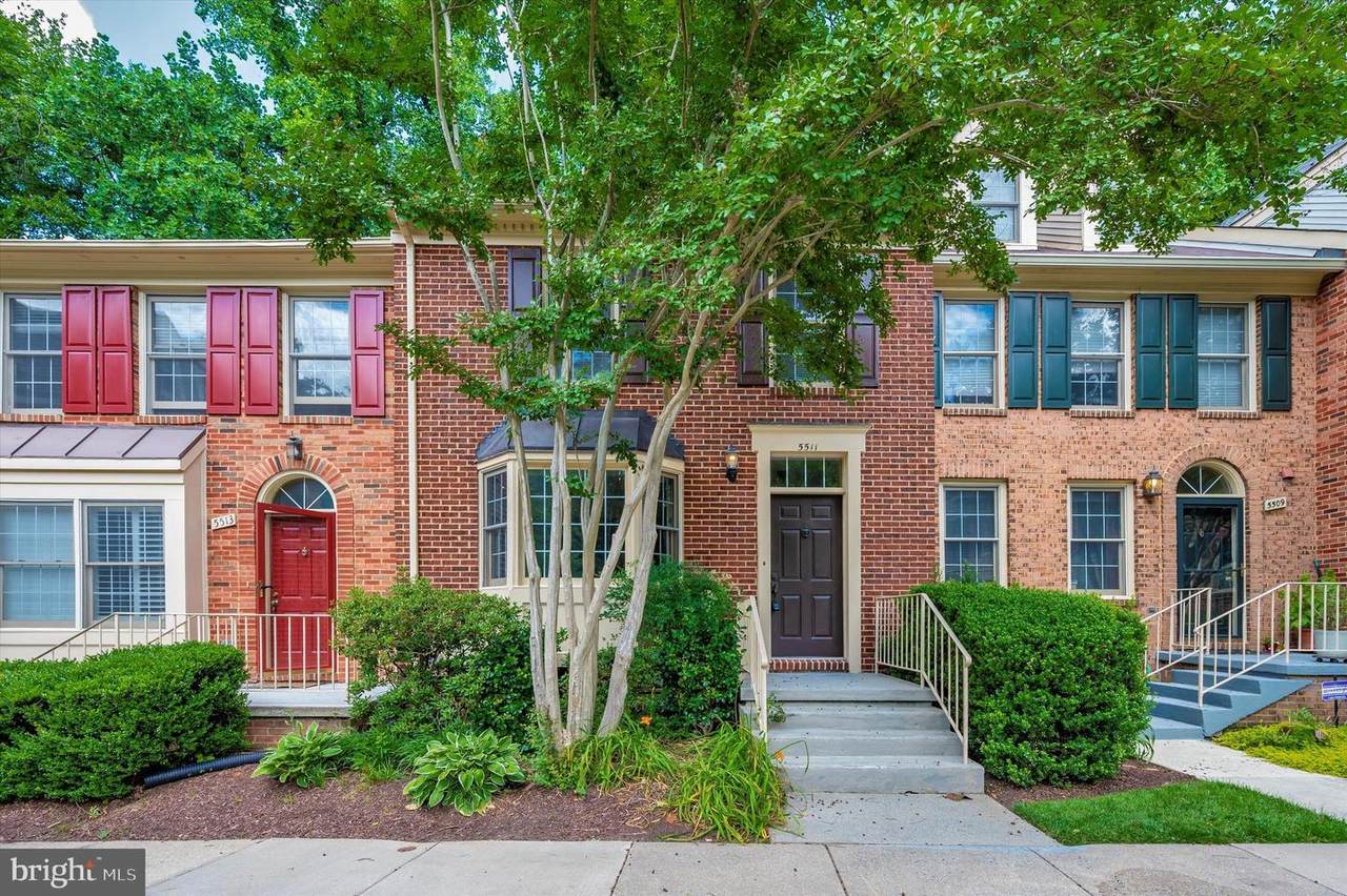 5511 Englishman Place - Photo 1
