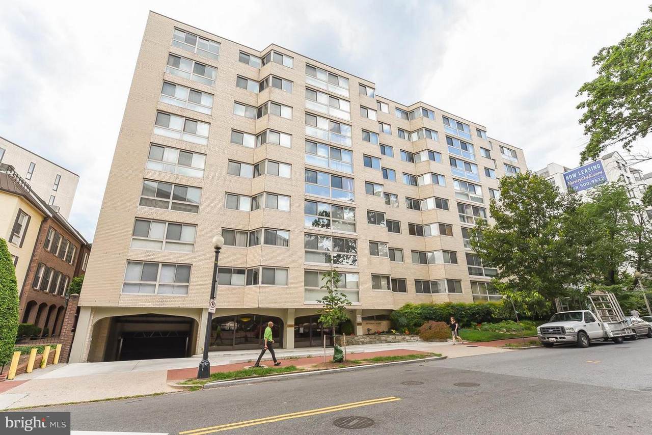 922 24TH Street - Photo 1