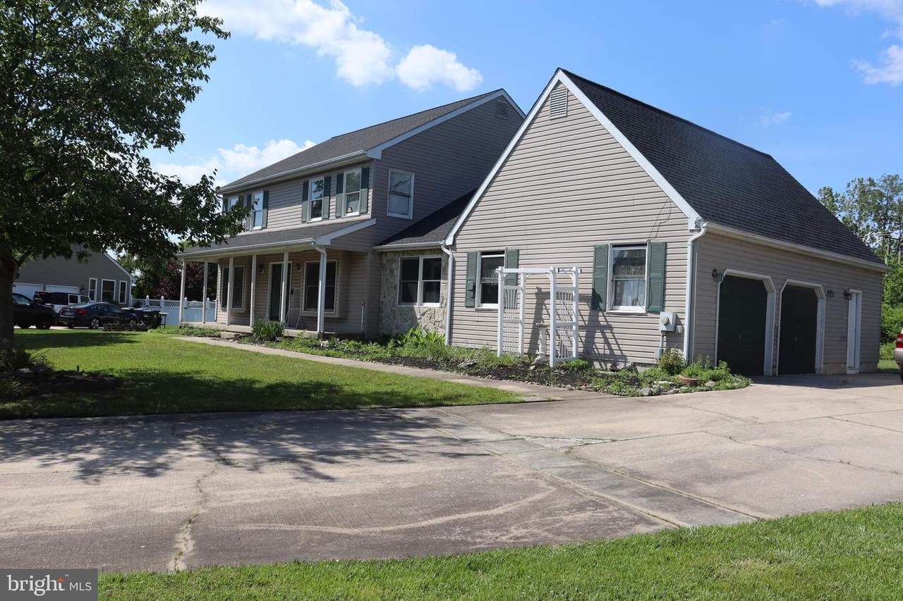 705 Malus Court - Photo 1