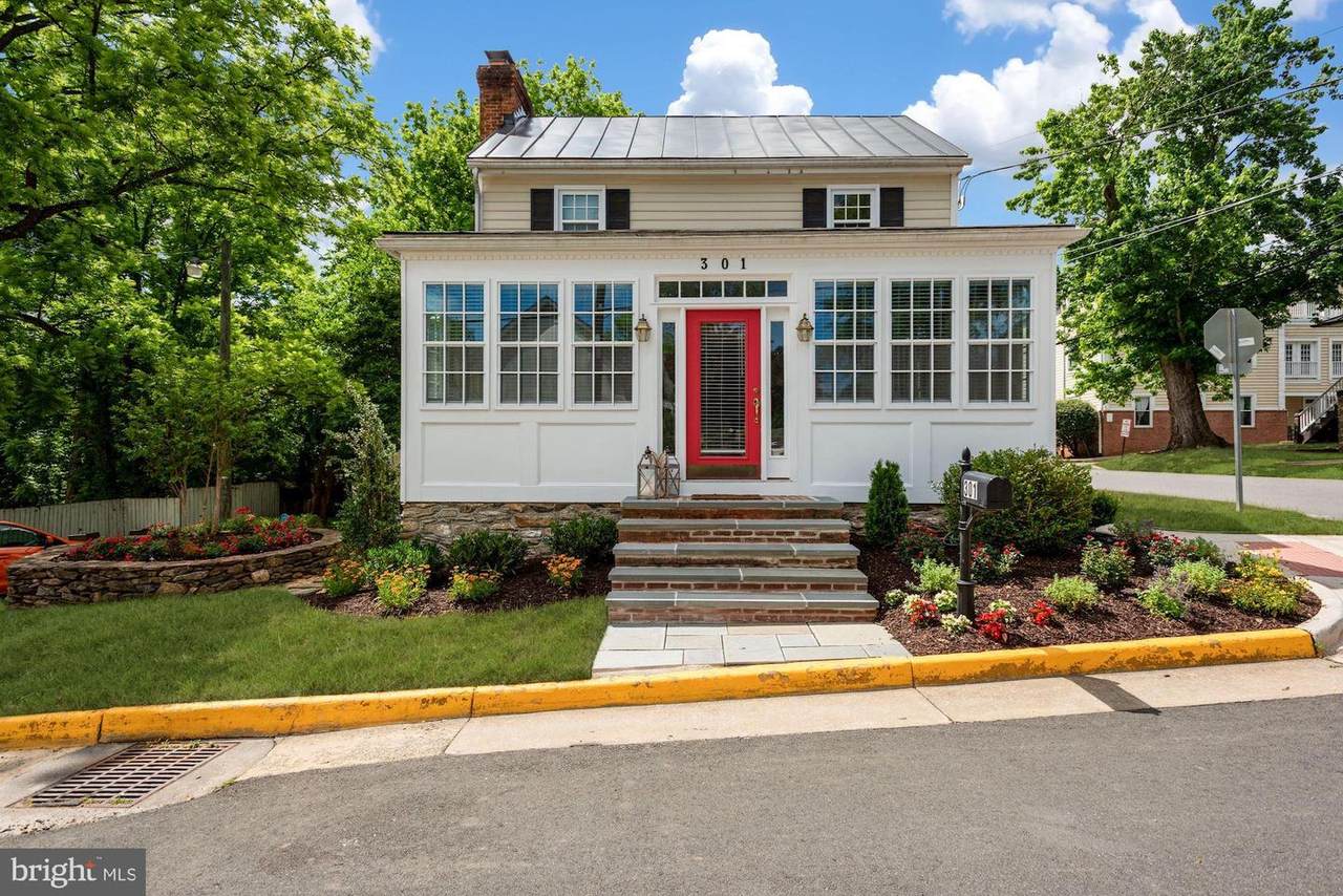 301 Marshall Street - Photo 1