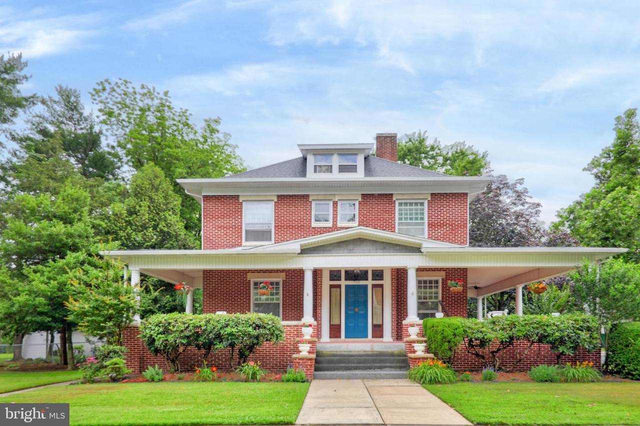 700 Grove Street - Photo 1