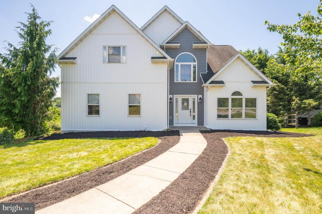 19 Sycamore Drive - Photo 1