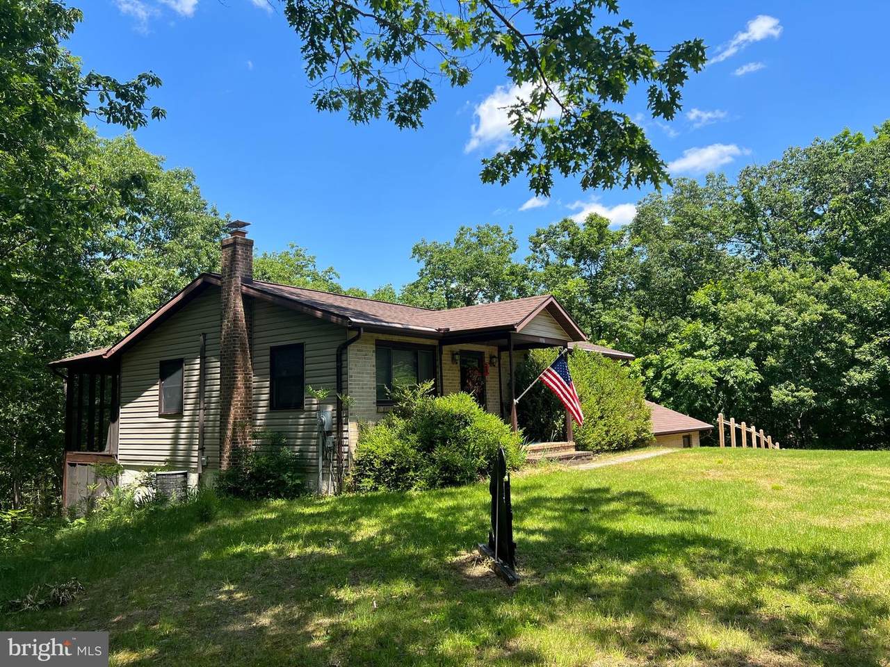 337 Swallow Place - Photo 1