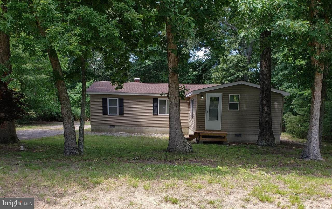 105 Snyder Lane - Photo 1