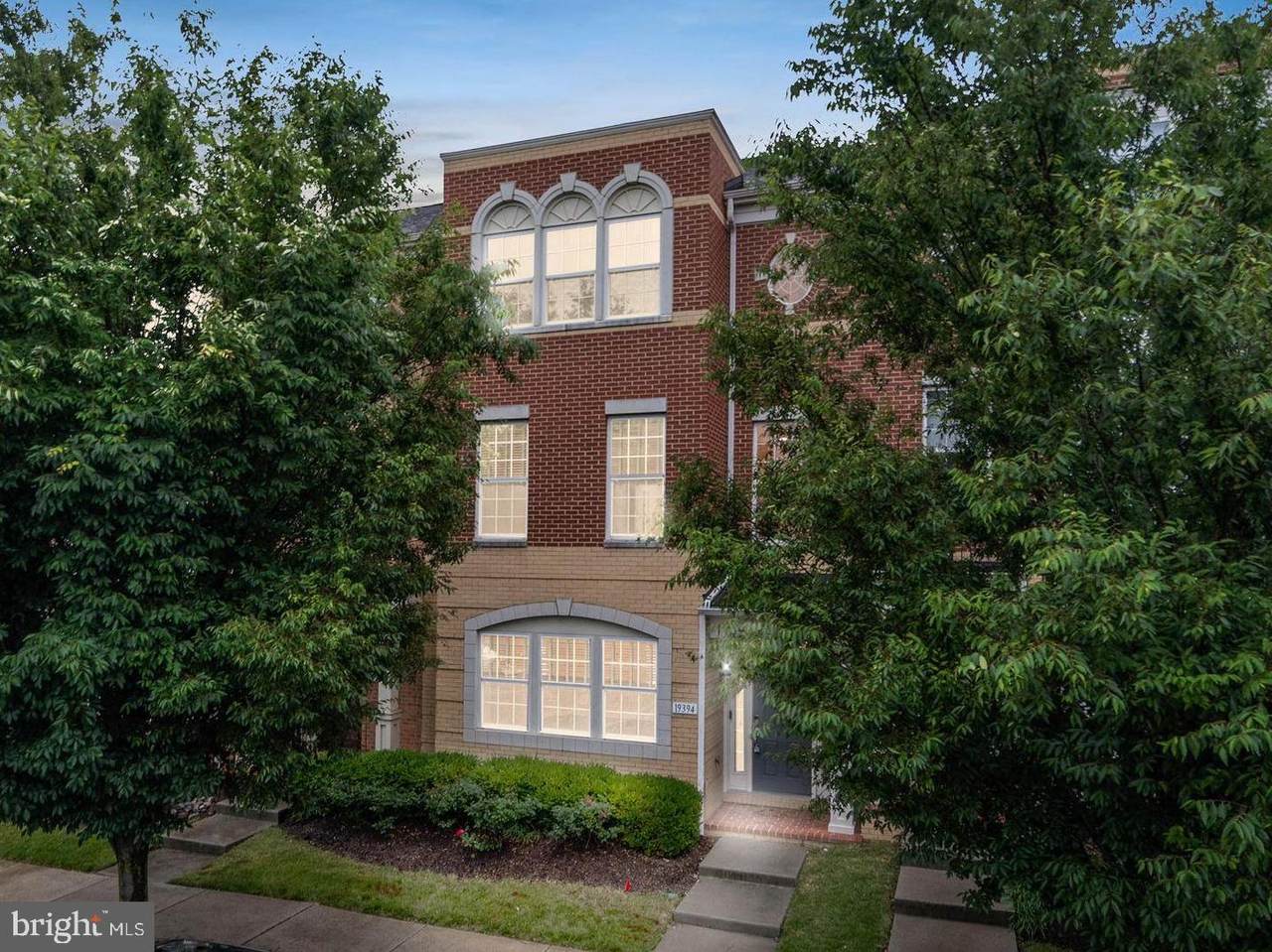 19394 Coppermine Square - Photo 1
