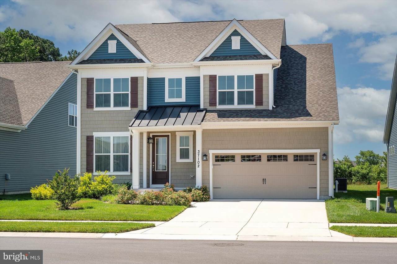 37102 Barrington Parkway - Photo 1
