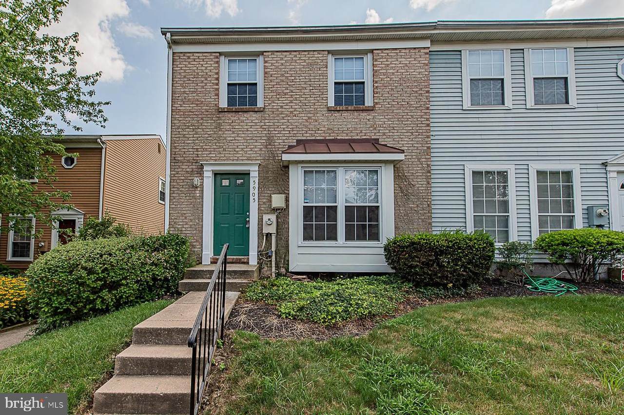 5905 Rowanberry Drive - Photo 1