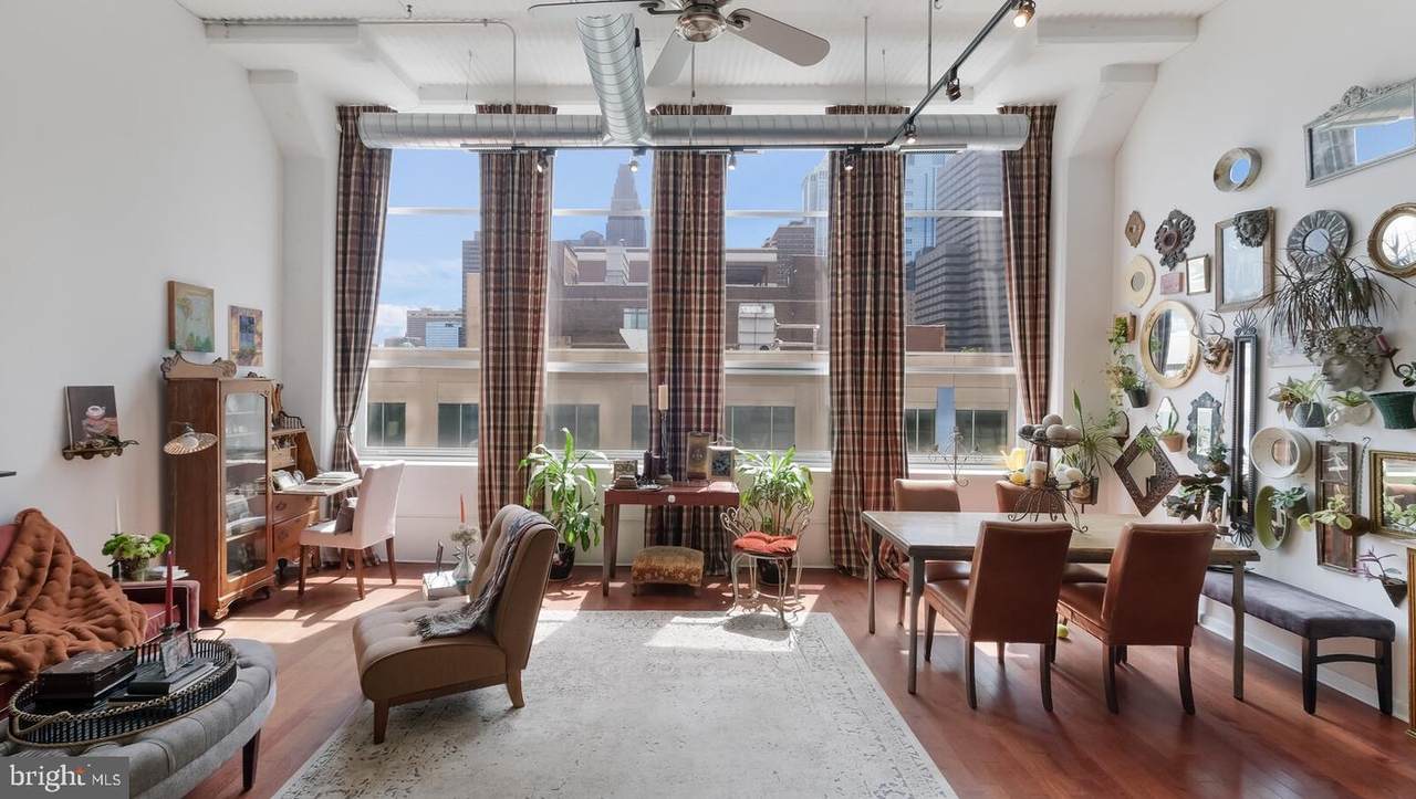 2200 Arch Street - Photo 1