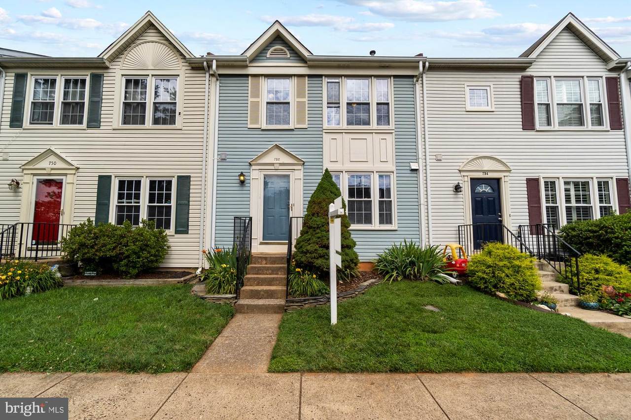 752 Cherry Tree Lane - Photo 1