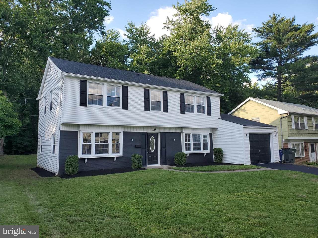 39 Hillcrest Lane - Photo 1