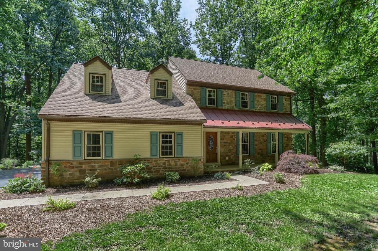 1230 Ash Lane - Photo 1