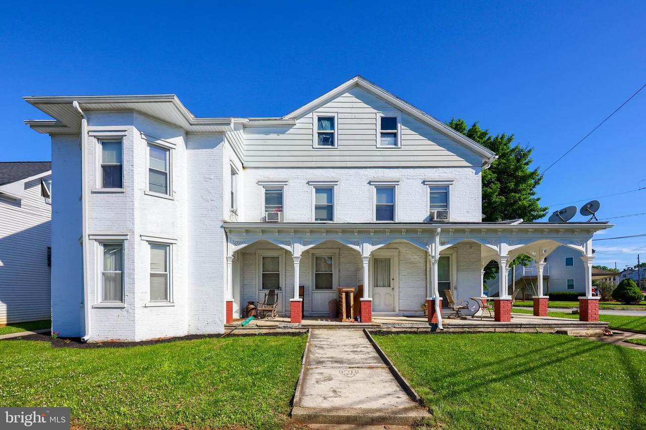 202 Maple Street - Photo 1