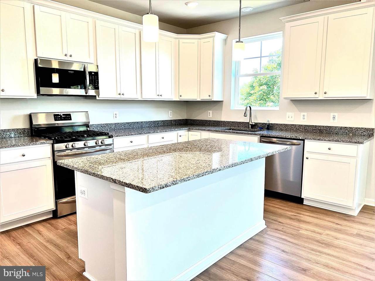 2057 Whithorn Hill - Photo 1