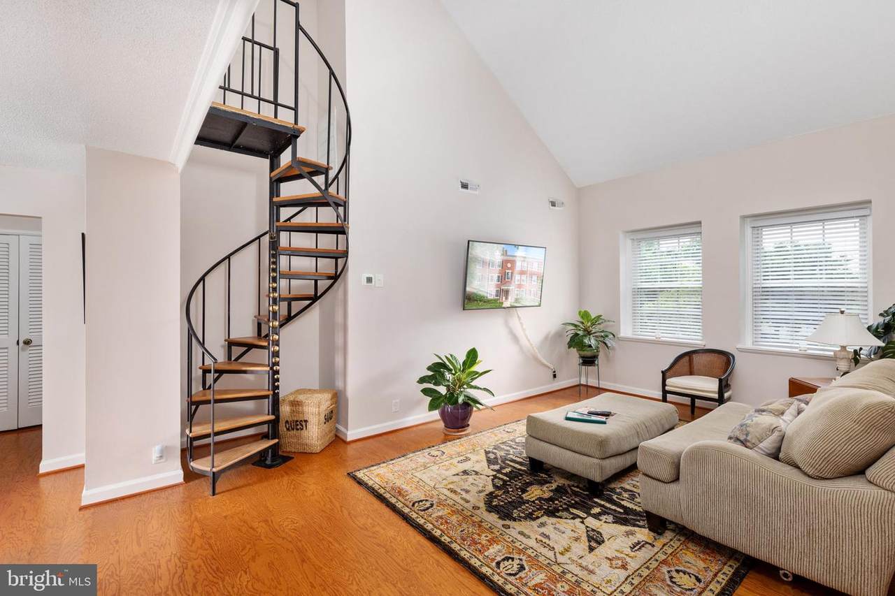 3046 Abingdon Street - Photo 1