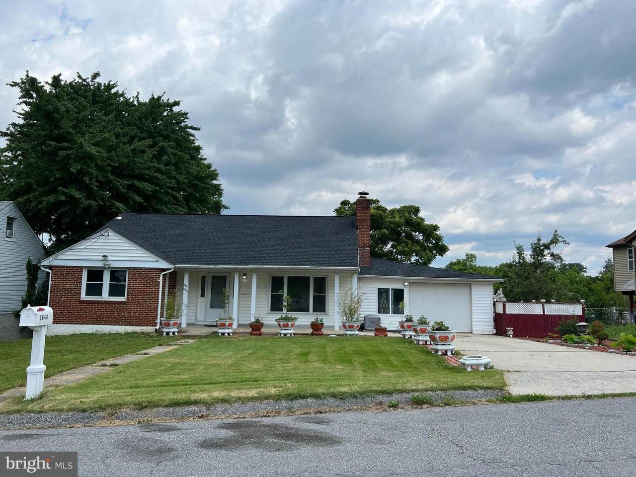 5648 Calyn Road - Photo 1