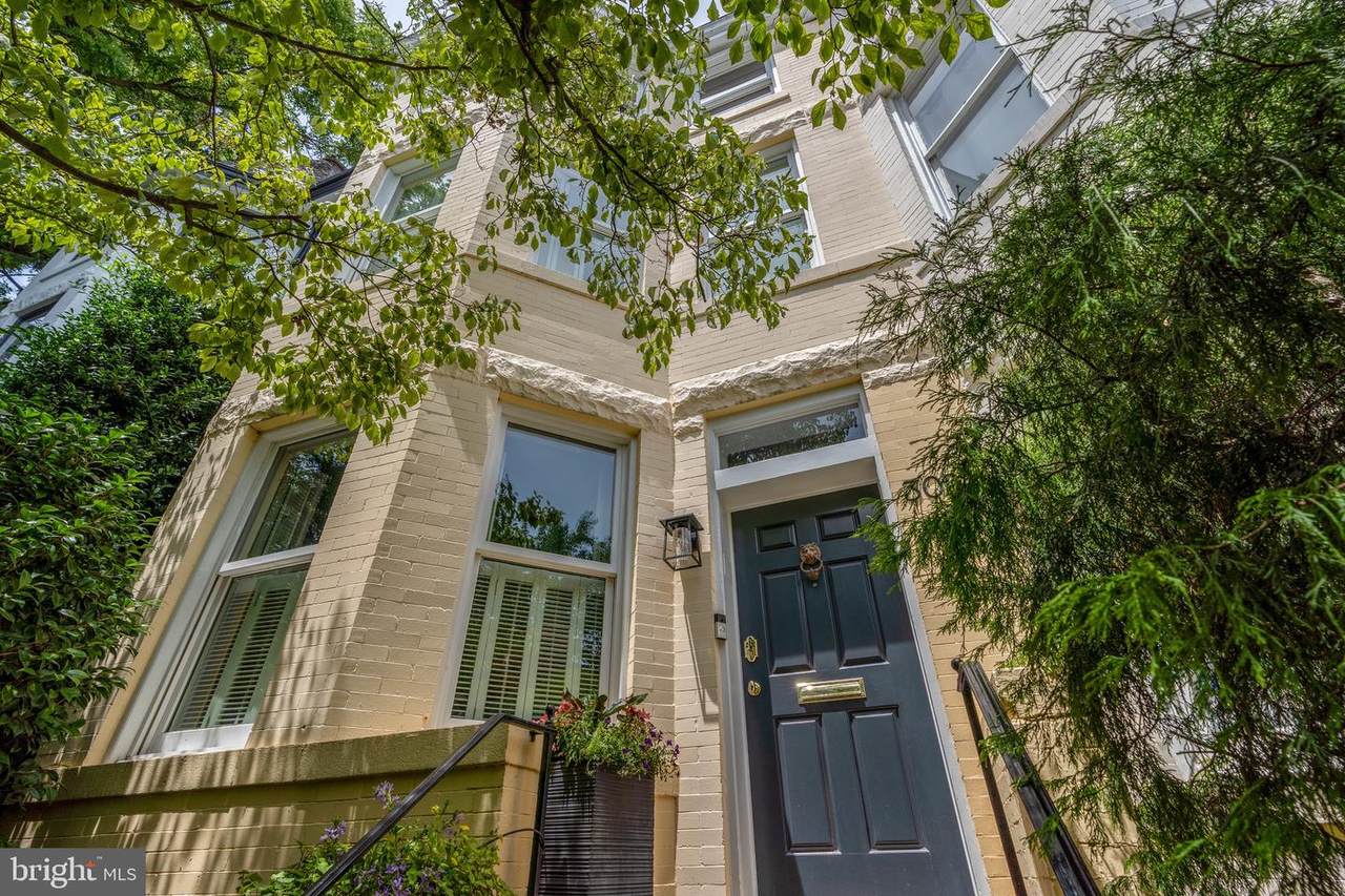 3023 Dumbarton Street - Photo 1