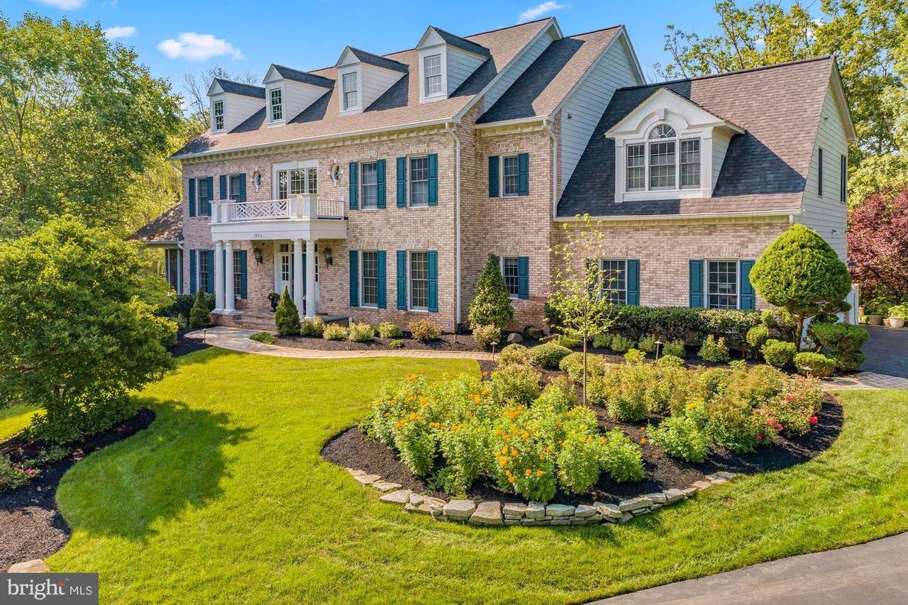 5823 Ridings Manor Place - Photo 1