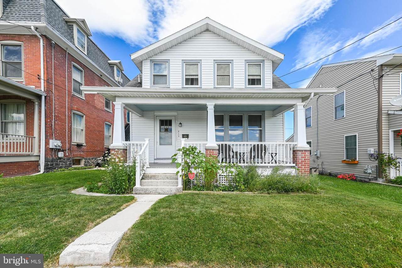 318 Middle Street - Photo 1