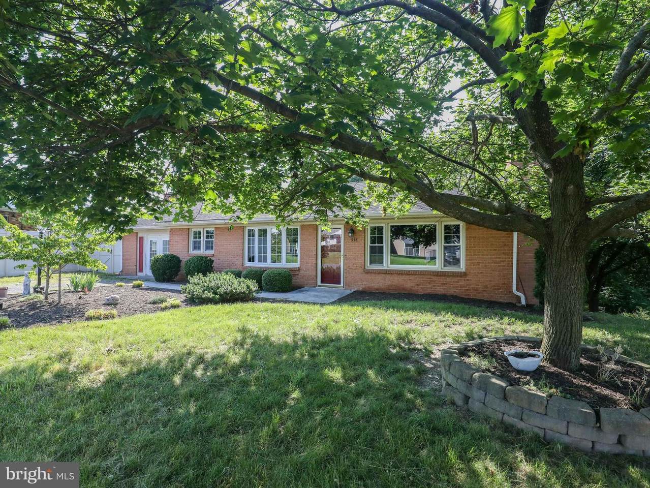 218 Stafford Drive - Photo 1