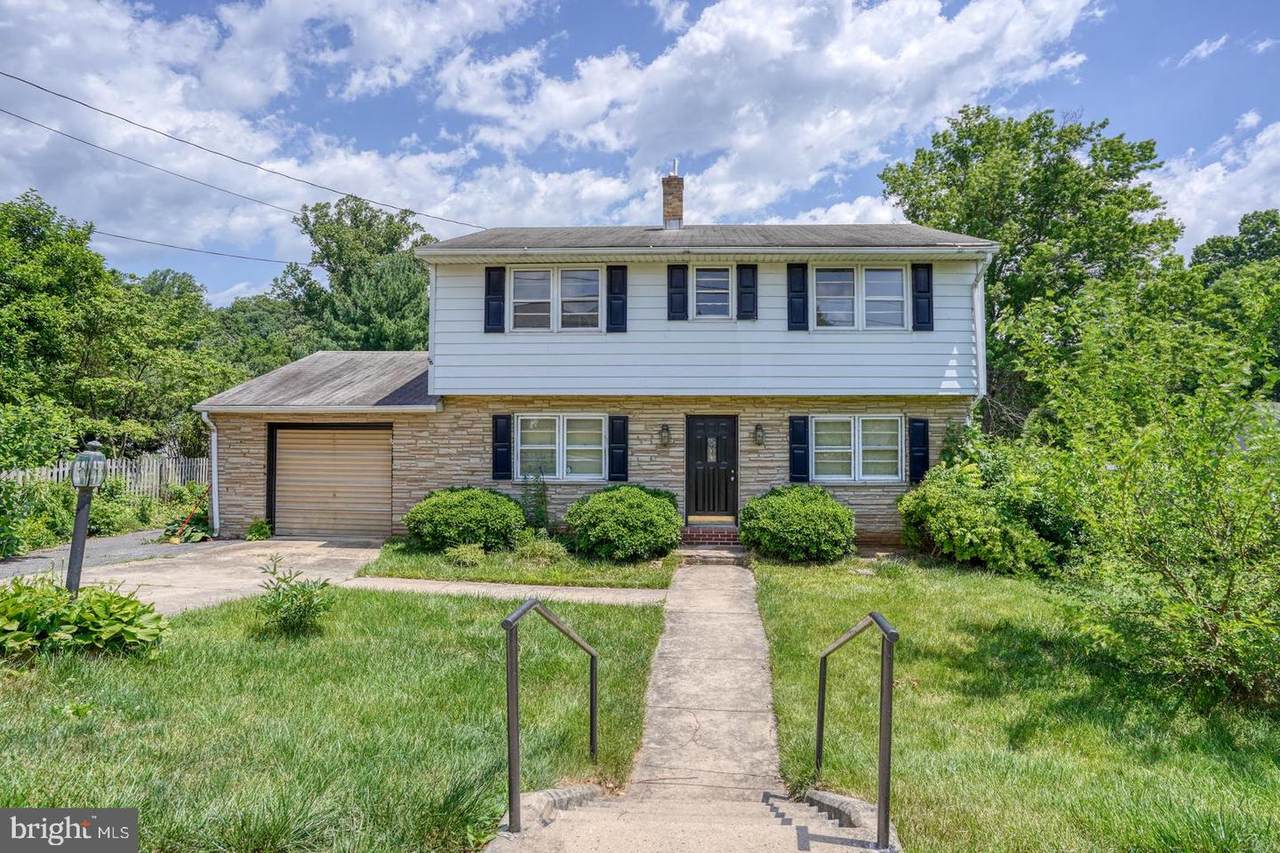 2515 Cedar Avenue - Photo 1