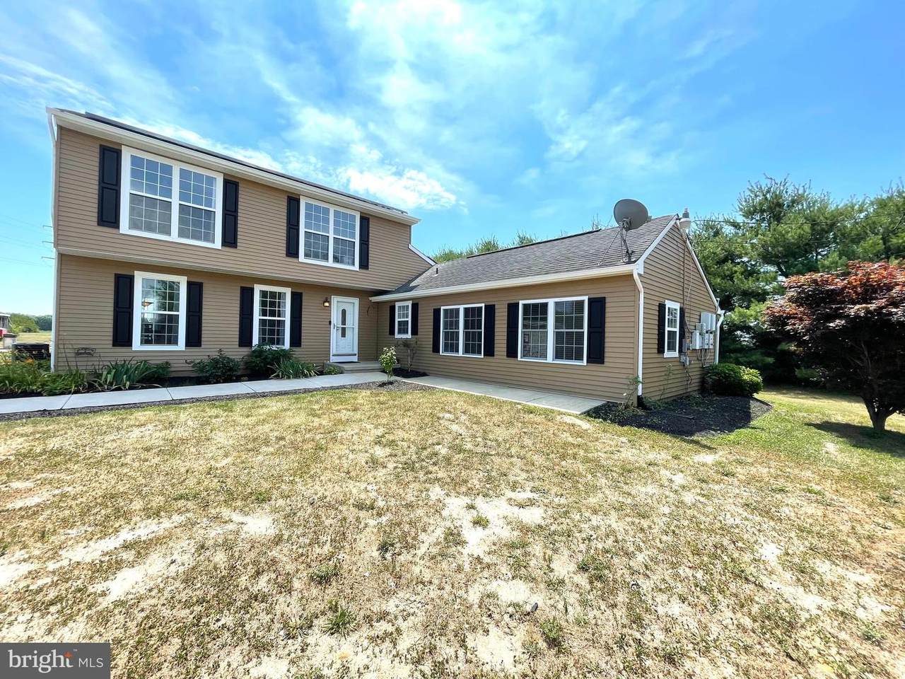 237 Lincoln Avenue - Photo 1