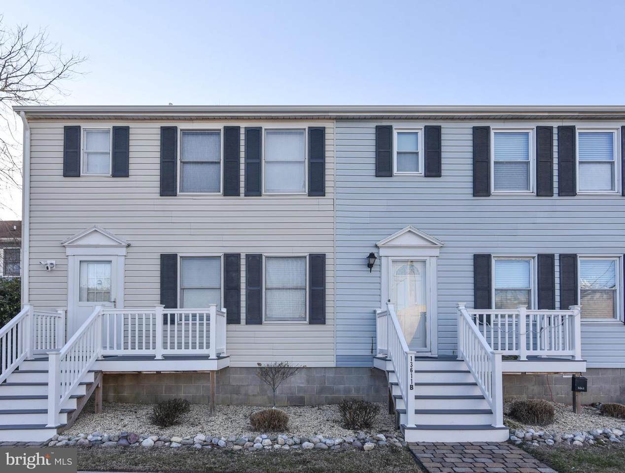 13611-B Derrickson Avenue - Photo 1