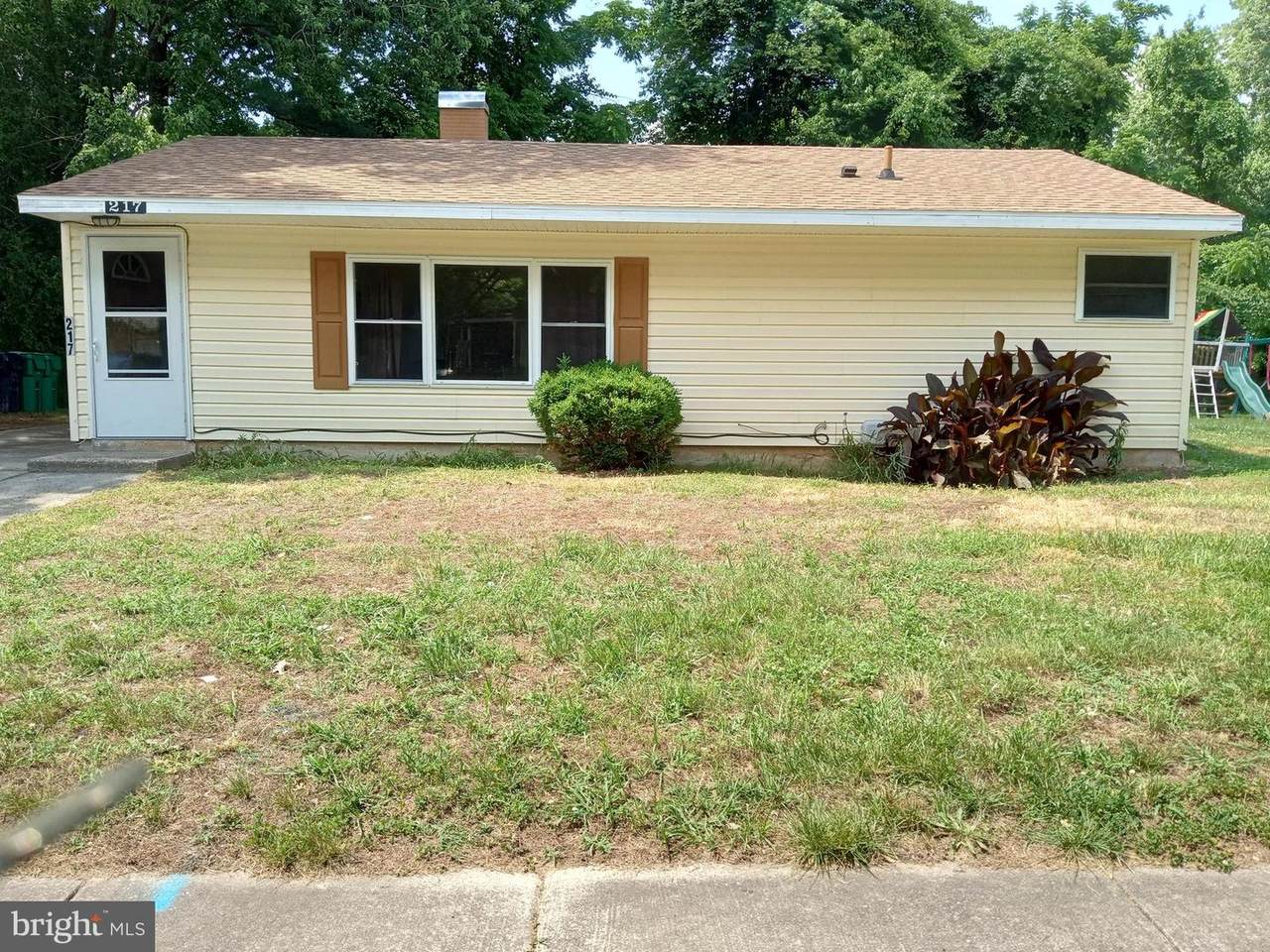 217 Governors Boulevard - Photo 1
