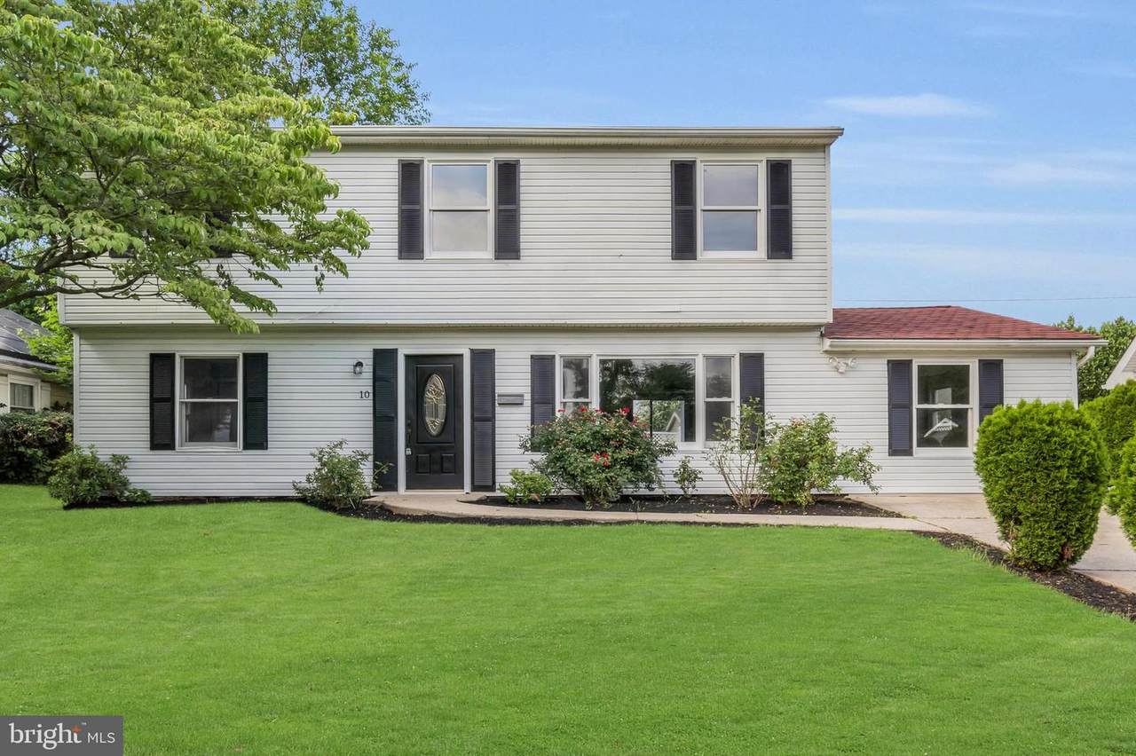 10 Manor Lane - Photo 1