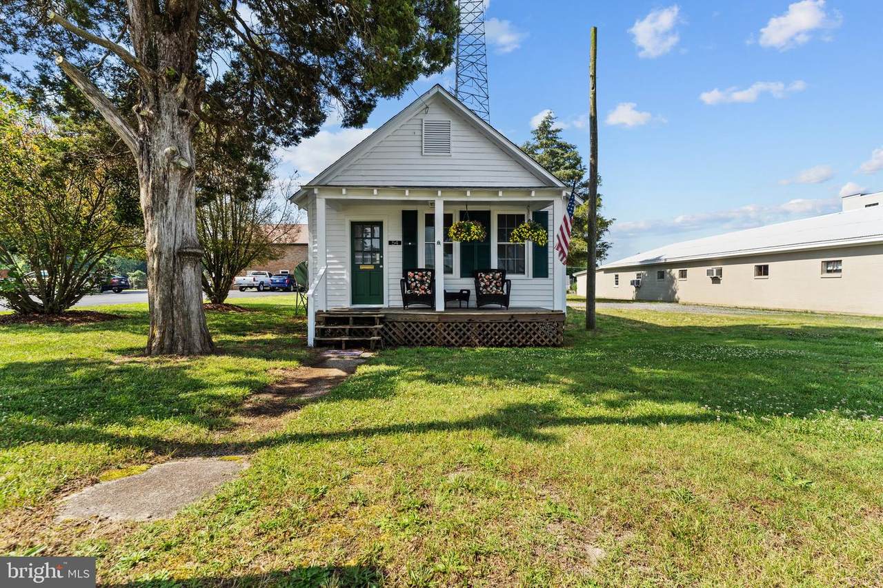 54 Belle Ville Lane - Photo 1