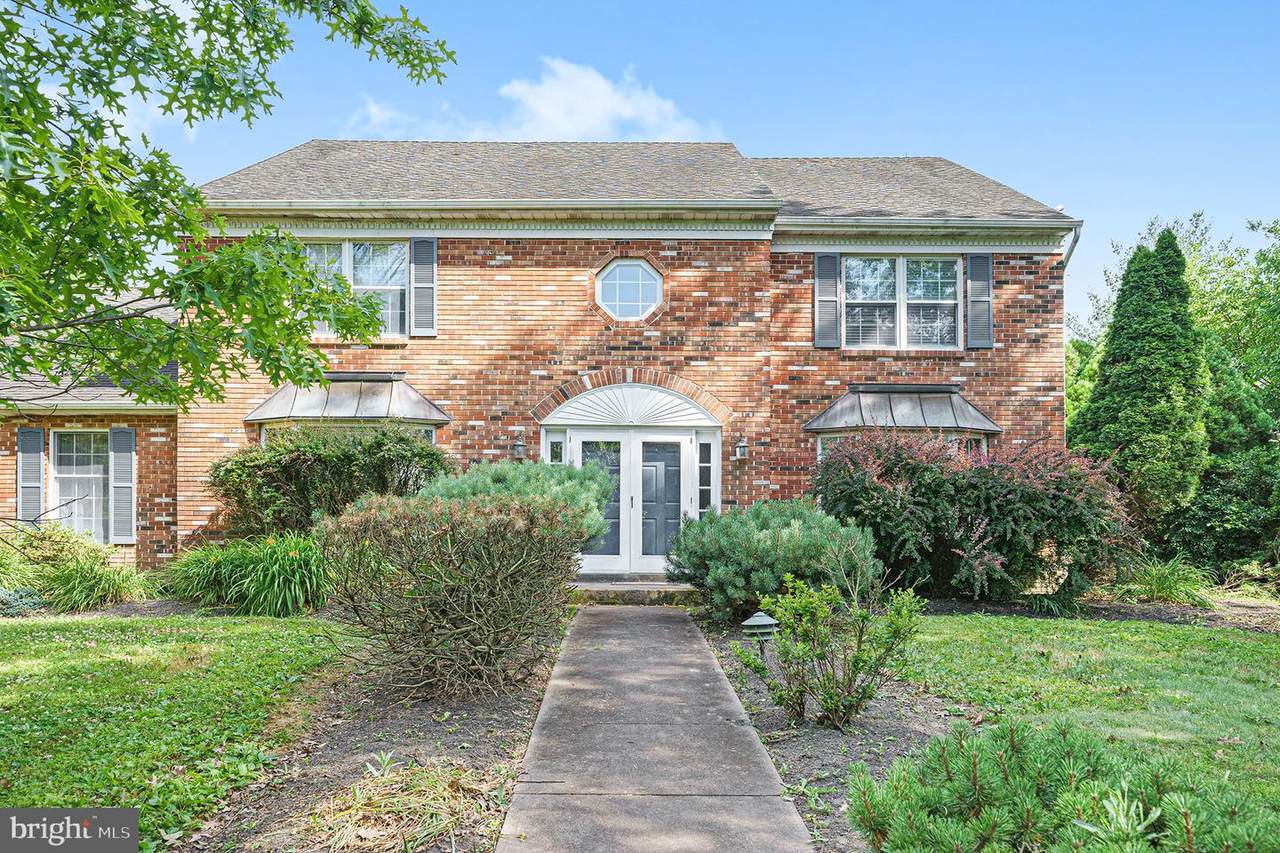 3 Merion Way - Photo 1